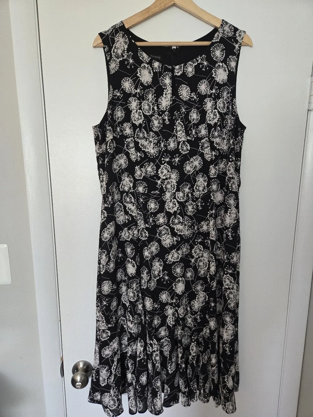 Talbots Sleeveless Flowy Dandelion Print Midi Dress Size 14